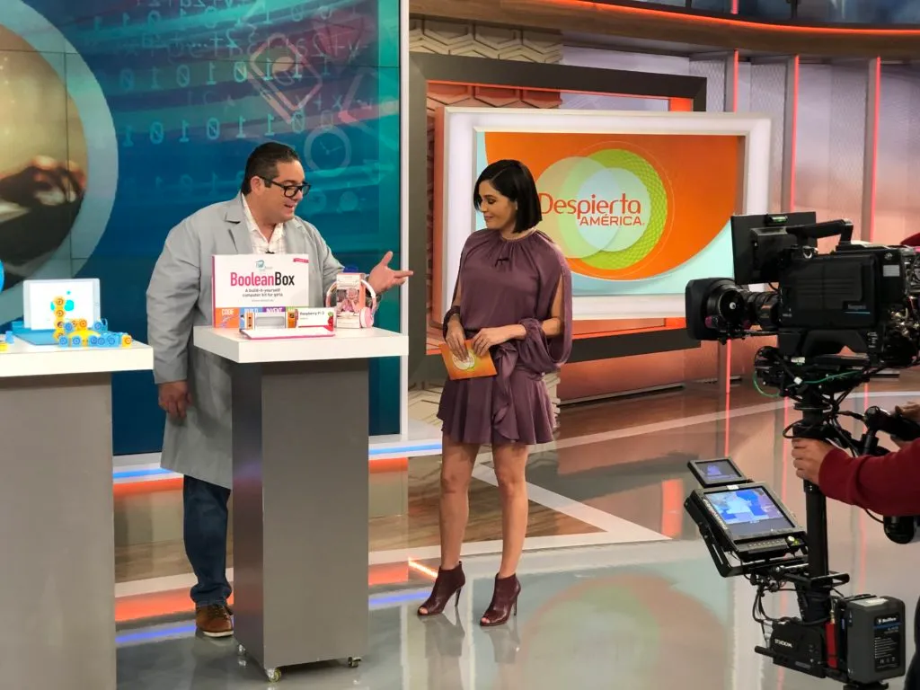 Latinx Tech Expert Coro showing the Boolean Box